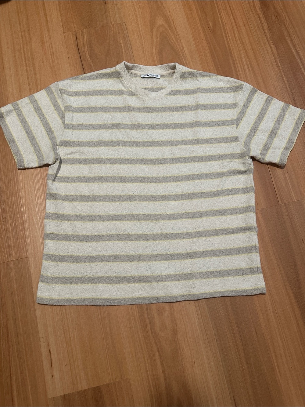 Zara Cream & Light Gray, yellow Striped Short Sleeve Tee